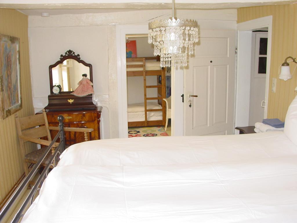 Robert'S Bed & Breakfast Helmarshausen 외부 사진