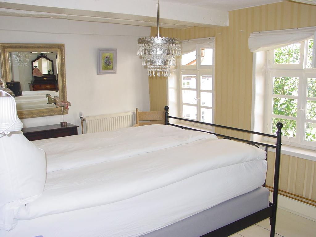 Robert'S Bed & Breakfast Helmarshausen 외부 사진