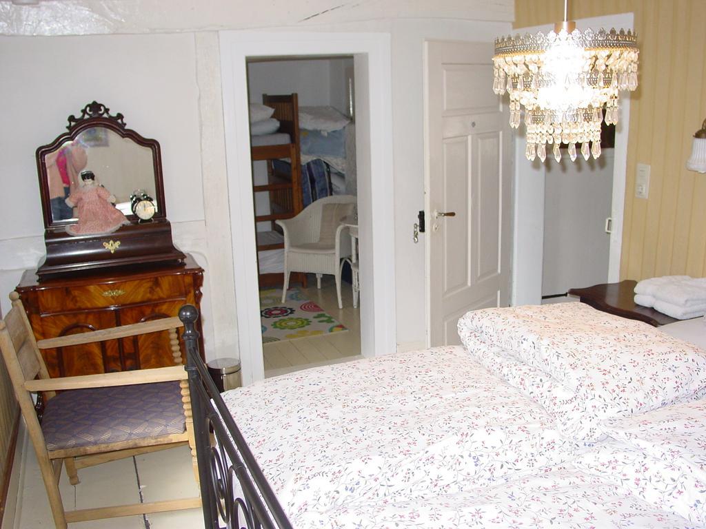 Robert'S Bed & Breakfast Helmarshausen 외부 사진