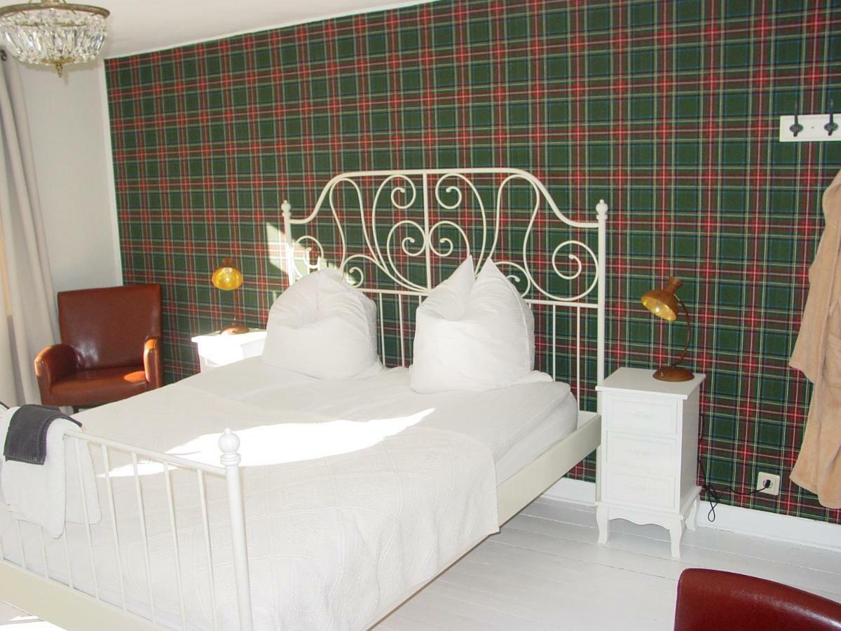 Robert'S Bed & Breakfast Helmarshausen 외부 사진